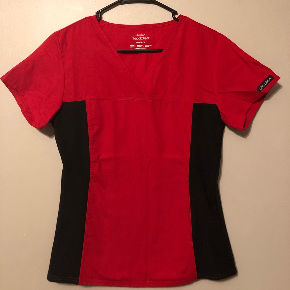 Cherokee Scrub Top
